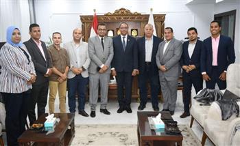 " عبدالحليم " يستقبل أعضاء محاكاة مجلس الشيوخ بمحافظة قنا