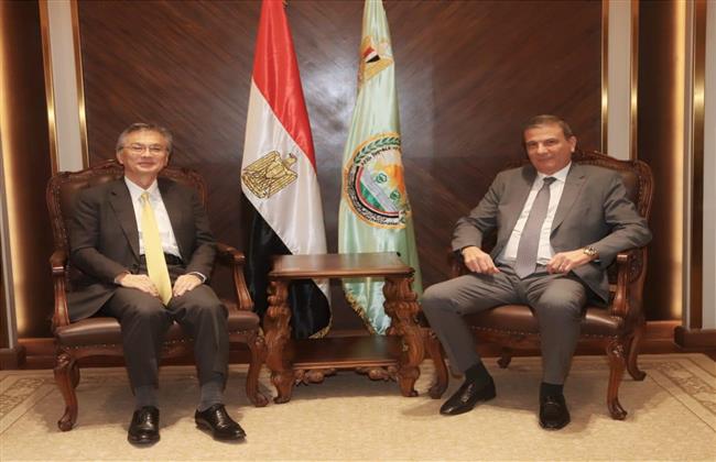 وزير الزراعة يلتقى السفير الياباني بالقاهرة لبحث التعاون في مجال تكنولوجيات الزراعة الحديثة 