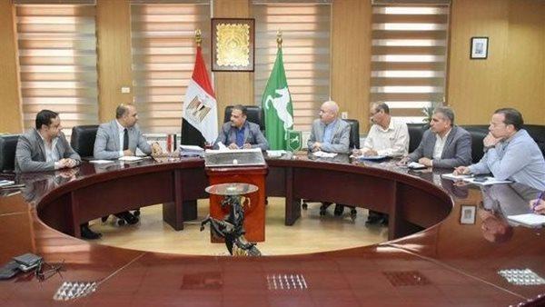 البيئة تناقش مع محافظي الجيزة والشرقية الوضع الراهن لمنظومة إدارة المخلفات 