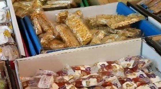 "الصحة" تناشد المواطنين بعدم شراء حلوى مجهولة المصدر 