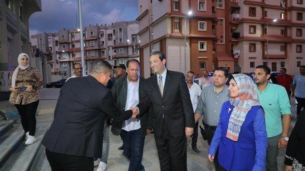 محافظ دمياط يتفقد هيئة تنشيط السياحة «داون تاون» 