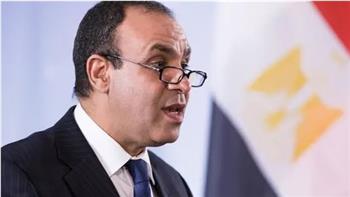   وزير الخارجية يشيد بالعلاقات بين مصر والمملكة المتحدة