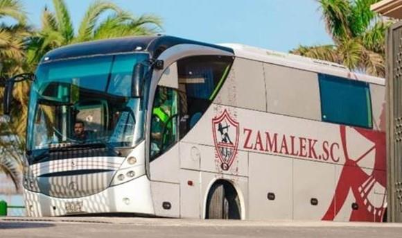 حافلة الزمالك تصل ستاد القاهرة لمواجهة الشرطة الكيني