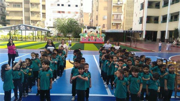 مع بدء الدراسة .. "التعليم" تحذر من استخدام العقاب البدني والنفسي للطلاب 