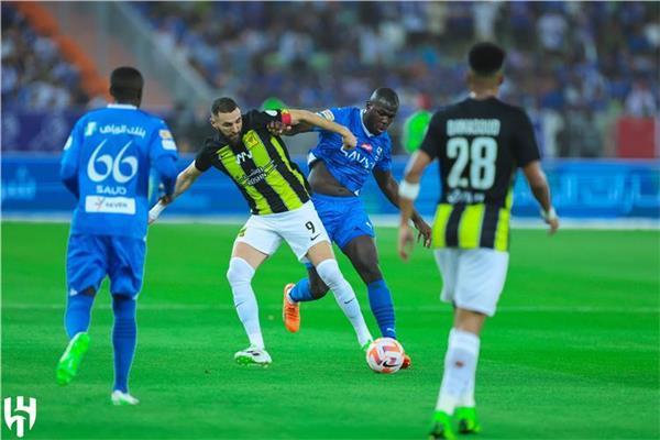 الدوري السعودي.. الهلال يستضيف اتحاد جدة في كلاسيكو ناري 