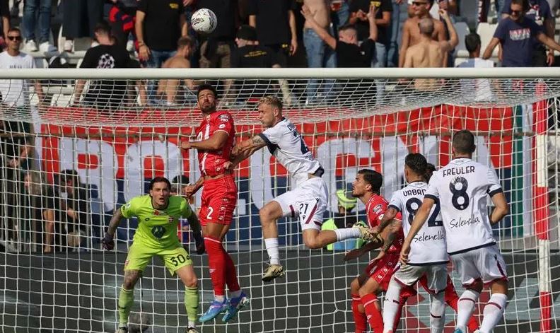 الدوري الإيطالي .. فوز بولونيا على مونزا 2-1