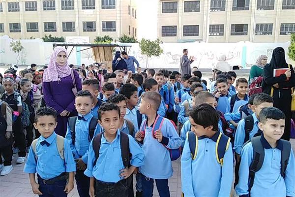 مع بداية العام الدراسي.. المهن التعليمية تشكل غرفة عمليات لمتابعة أحوال المعلمين 