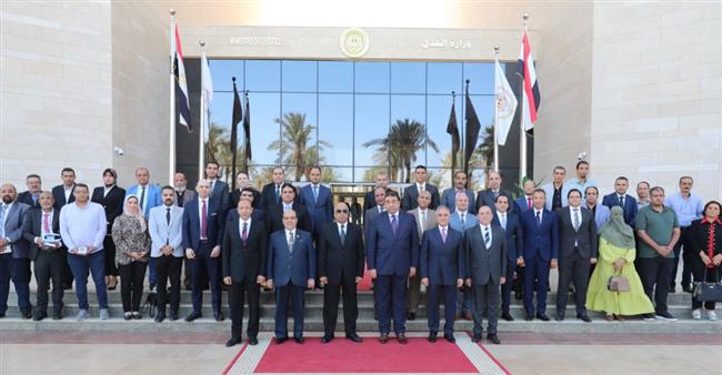 "بداية".. العدل تطلق خدمة التصديق في 10 محافظات 