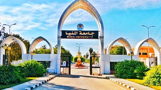 تخصيص أتوبيسات للعمل داخل جامعة المنيا لخدمة الطلاب والموظفين 
