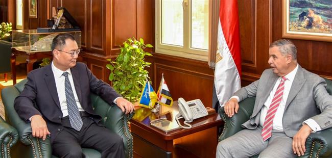 محافظ الإسكندرية يبحث مع  قنصل الصين والوفد المرافق سبل تعزيز التعاون الثنائى 
