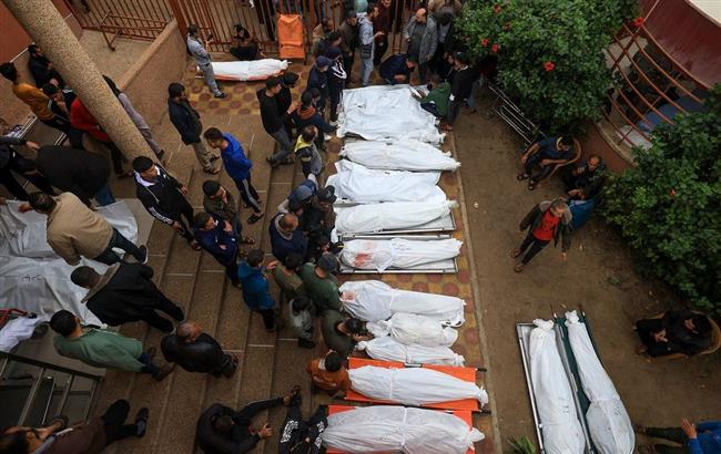 إعلام فلسطيني: وصول جثامين 10 شهداء إلى مستشفى ناصر