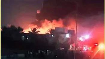 السيطرة على حريق داخل مصنع أخشاب بأكتوبر 