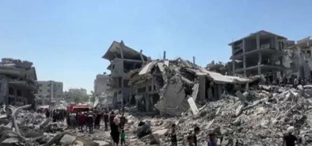 المقابر في غزة.. مراكز لإيواء النازحين