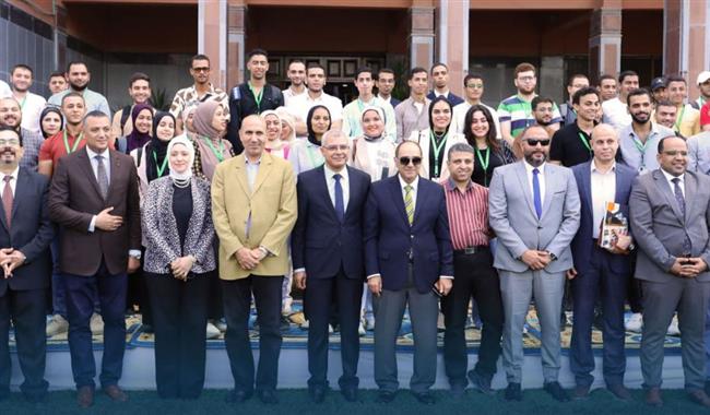 جامعة الزقازيق تستضيف فرق التصنيفات الإقليمية المؤهلة لبرنامج GEN-Z 2024