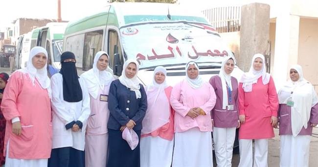 ضمن "حياة كريمة".. الكشف وتوفير العلاج لـ1400 مواطن في بنى سويف 