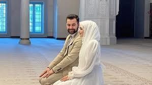 ما هي كيفية بر الزوجة بعد موتها؟ 