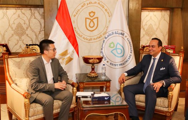 "السبكي" يلتقي وفد شركة هواوي لبحث أوجه التعاون لتعزيز رقمنة الخدمات الطبية