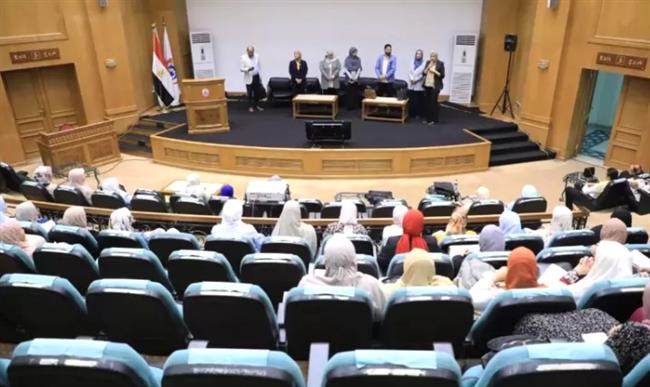 الصحة: انطلاق برنامج تدريب المعلمين بمدارس التمريض على المناهج الجديدة 