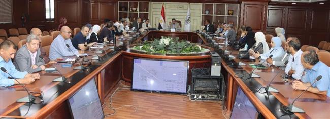 البدء في مشروع المركز الخدمي المتكامل للنباتات الطبية والعطرية في بنى سويف