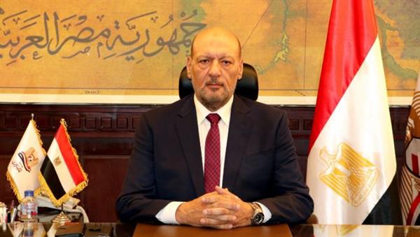 حزب المصريين : رسائل الرئيس السيسي لطلبة الأكاديمية العسكرية تؤكد استراتيجية الحفاظ على مقدرات الوطن