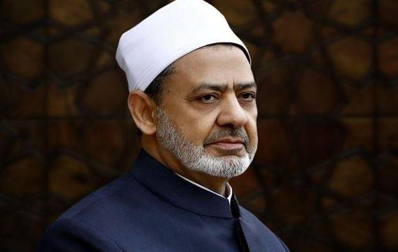 شيخ الأزهر يطمئنُّ على صحة الدكتور نصر فريد واصل ويدعو له بالشفاء العاجل