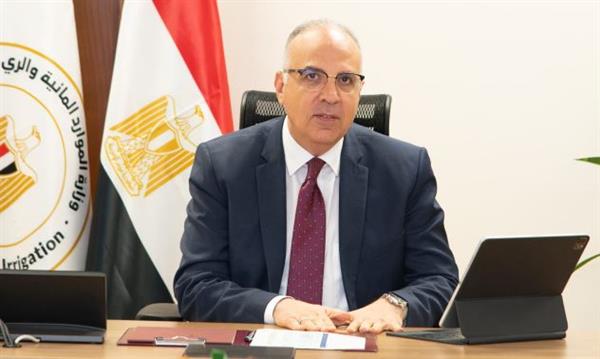 وزيرالري يستعرض موقف تنفيذ مشروعات الوزارة بصعيد مصر