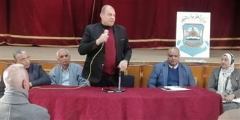   وكيل تعليم قنا يناقش الاستعدادات لانعقاد أعمال امتحان الشهادة الإعدادية 