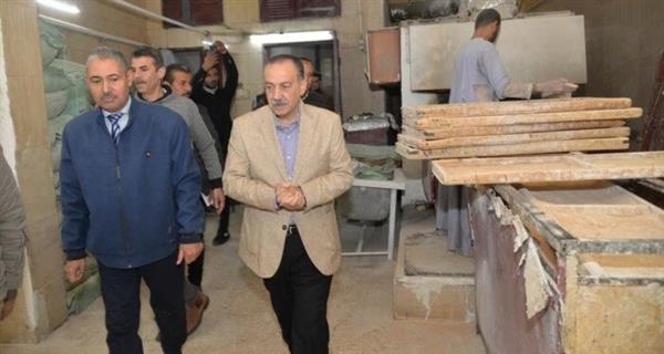 للاطمئنان على جودة رغيف العيش.. محافظ أسيوط يفاجئ أحد المخابز
