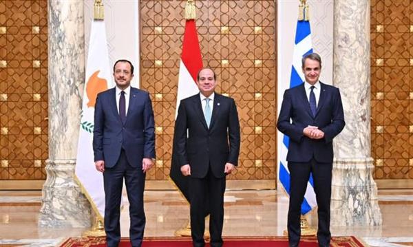 القمة الثلاثية .. الرئيس السيسي : مشروعات الغاز و الكهرباء تحقق التكامل الإقليمي
