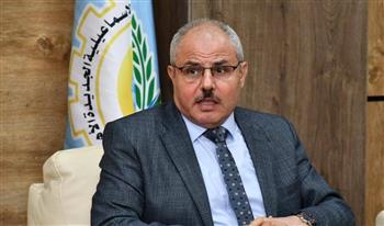   اليوم.. 975 طالبًا يؤدون الامتحانات بكلية الألسن جامعة قناة السويس