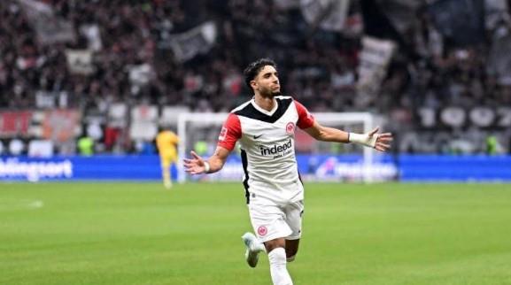 رغم مفاوضات مان سيتي.. عمر مرموش يشارك مع فرانكفورت ضد فرايبورج بالدوري