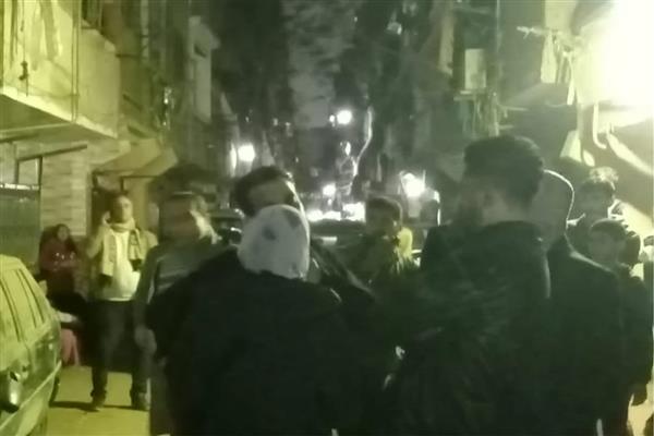 بالصور..انهيار جزئي لمنزل بشبرا الخيمة وقرار بإخلاء السكان فورا