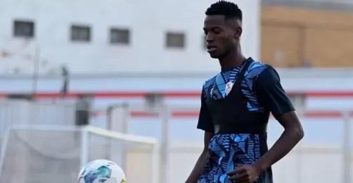 ندياي ينتظم في تدريبات الزمالك بعد إصابة الكاحل