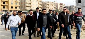   خلال جولته المفاجئة بمدينة 6 أكتوبر وزير الاسكان يوجه بسحب الأعمال من الشركات المتأخرة 