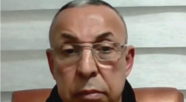 وزير فلسطيني سابق: نتنياهو قد يعرقل الصفقة لكنه يميل للتوصل إليها