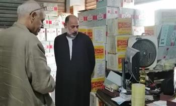   مستخدما علامات تجارية شهيرة.."حماية المستهلك" يقوم بضبط مخزن تعبئة زيوت مجهولة المصدر بالشرقية