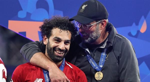 كلوب: محمد صلاح أفضل سفير لـ مصر وأتمنى بقاءه مع ليفربول