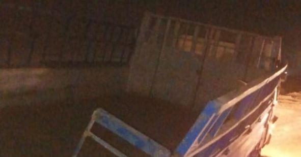 إصابة شخصين في انقلاب سيارة محملة بأسطوانات الأكسجين بـ أسيوط
