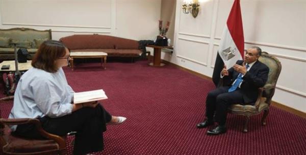 وزير الخارجية يستعرض جهود التوصل لوقف إطلاق النار في غزة