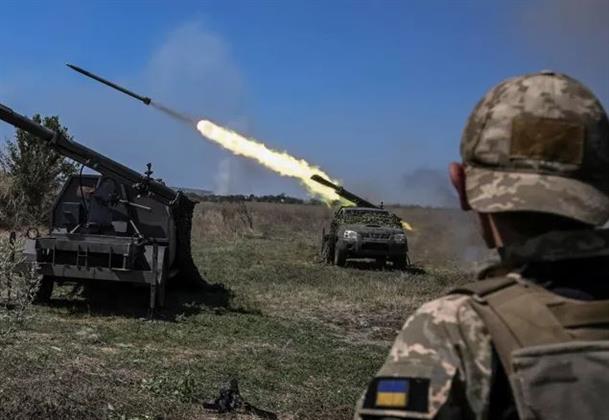 الدفاعات الجوية الأوكرانية تسقط 33 طائرة مسيرة روسية خلال الليلة الماضية