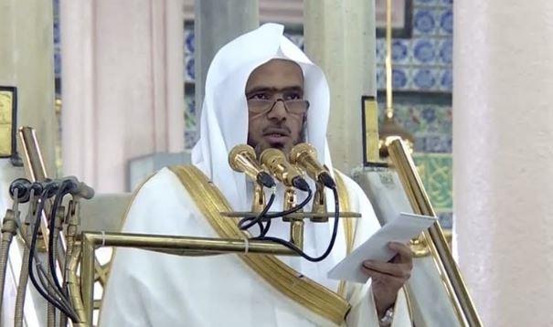 إمام المسجد النبوي : هذه الآية تختصر مسار الحياة في كلمات بليغة ومعانٍ عميقة