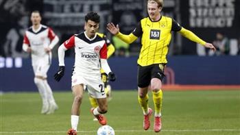   الدوري الألماني.. فرانكفورت يفوز على دورتموند 2-0 