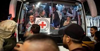   شخصيات ثقيلة.. إسرائيل ستفرج عن737 فلسطينيا مقابل أول دفعة من الأسرى 