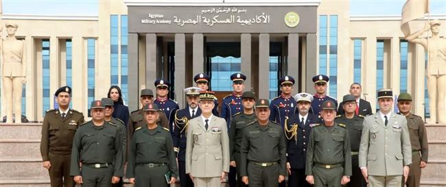الأكاديمية العسكرية تستقبل مسئول التعاون الدولى للقوات البرية الفرنسية  