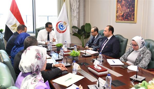 وزير الصحة يعقد اجتماعًا لمتابعة مستجدات "إنهاء قوائم الانتظار" الخاصة بزرع النخاع
