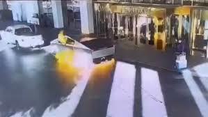 وسائل إعلام أمريكية: مقتل شخص في انفجار سيارة أمام فندق ترامب في لاس فيجاس