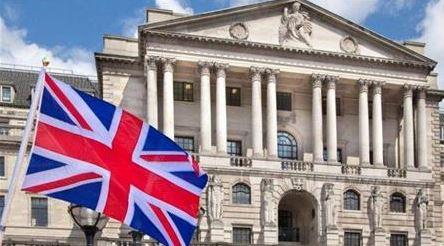 الحكومة البريطانية تعلن عن تشديد القوانين للتصدي لعصابات تهريب البشر