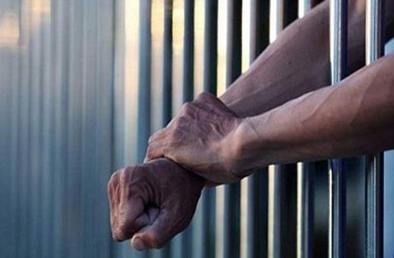 استمرار حبس المتهمين بسرقة حقيبة أموال من داخل سيارة بالزيتون