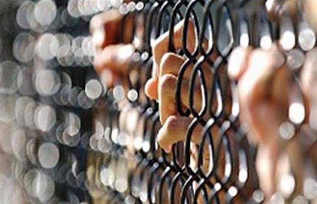 حبس المتهم بدهس صديقه بسيارته بسبب خلاف مالي في إمبابة