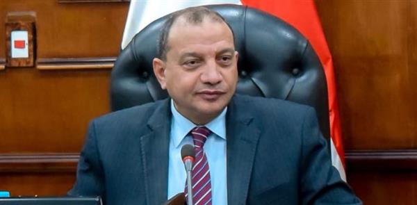طلاب برنامج المساحة بجامعة بنى سويف الأهلية يزورون هيئة المساحة